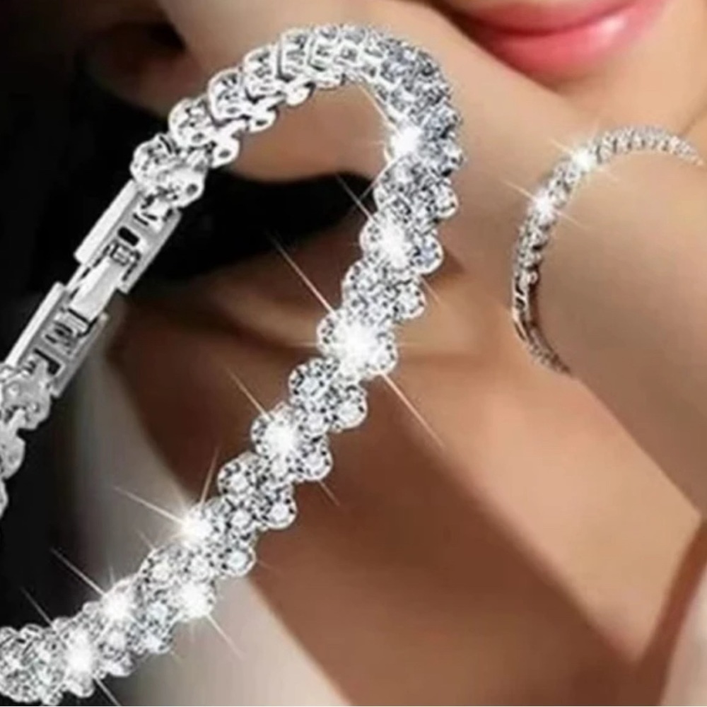 European And American Fashion Elegant Heart Shaped Roman Crystal Bracelet